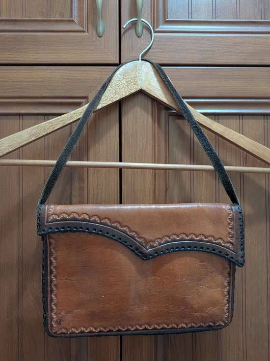 Handbags - VINTAGE *Hand Made* Brown Leather Purse